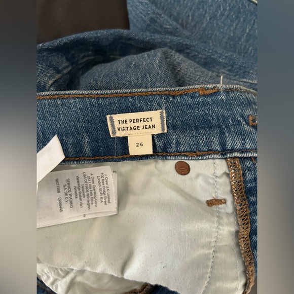 Madewell The Perfect Vintage Jean in Ainsworth Wash - Picture 6 of 7